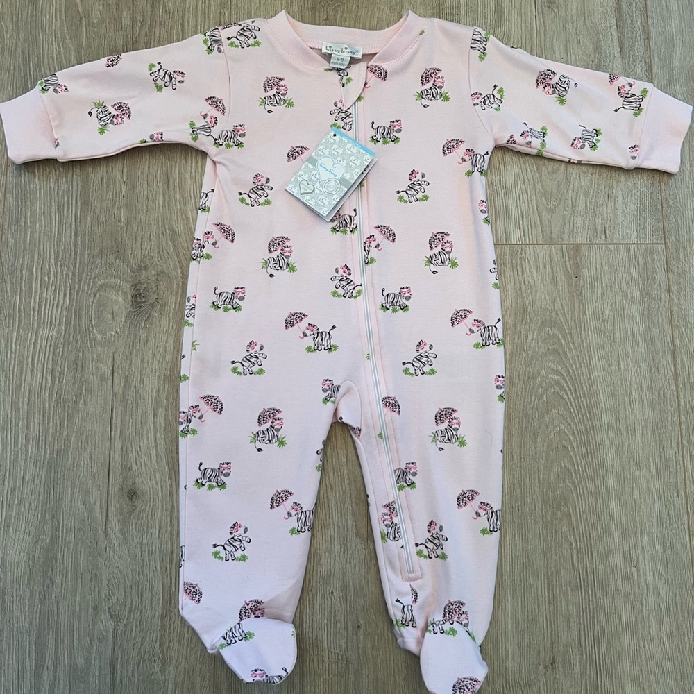 NWT Kissy Kissy Sleeper